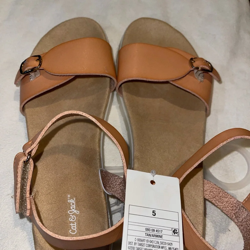 🌹Girls dressy Sandal mustard/camel/yellow kids‎ size 5
